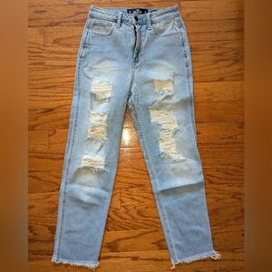 Hollister mom jeans - high rise - size 3 regular / 26 waist - straight leg